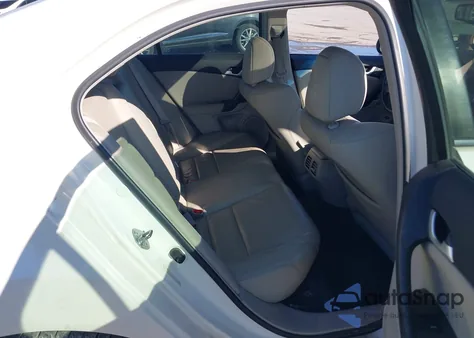 2011 Acura Tsx 2.4 из США, поврежденный, VIN JH4CU2F67BC017449